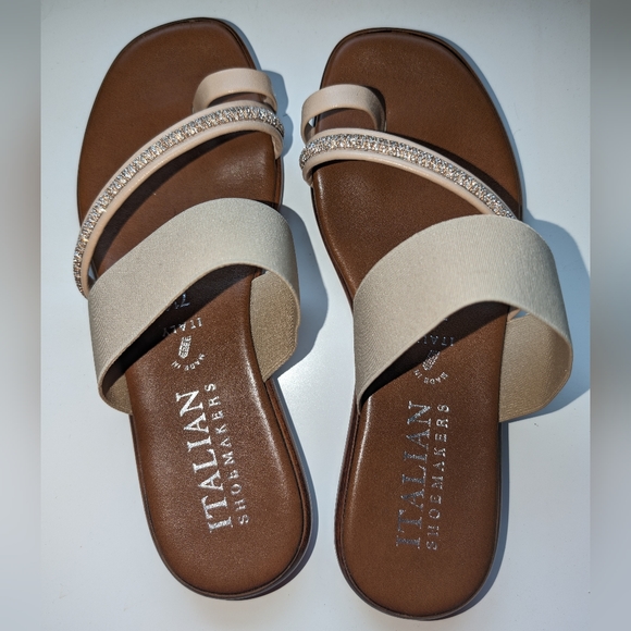 Women's Sandals - Picture 4 of 6